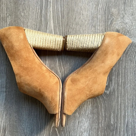 VINCE Percey Suede Espadrille Sandals In Tan - Picture 4 of 9